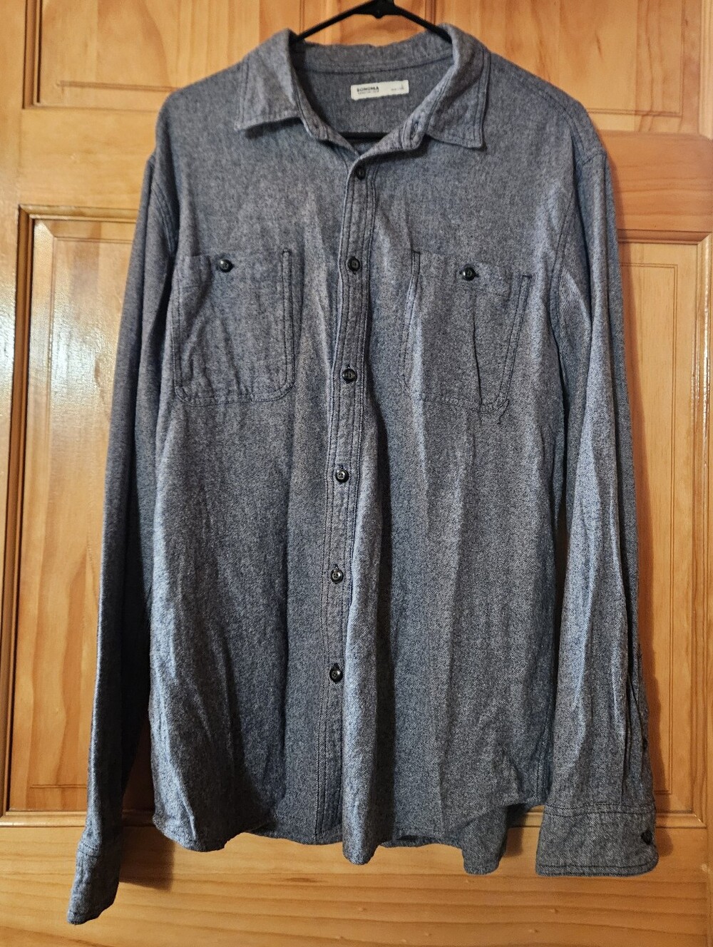 Men's Blue-Gray Long-Sleeve Button-Up Shirt